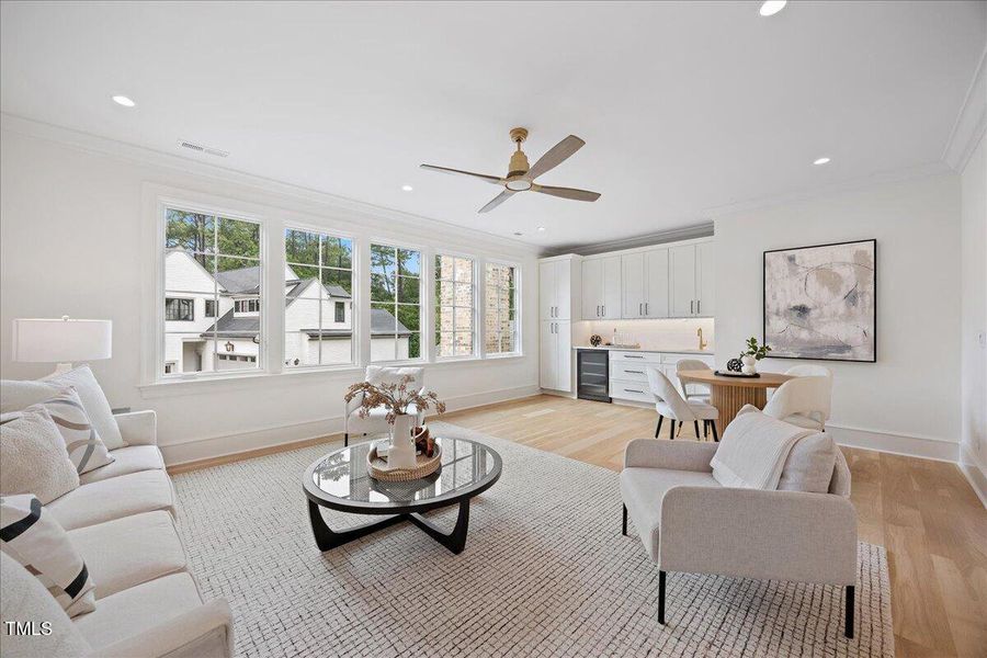 071-2A1A8386 071-2A1A8386