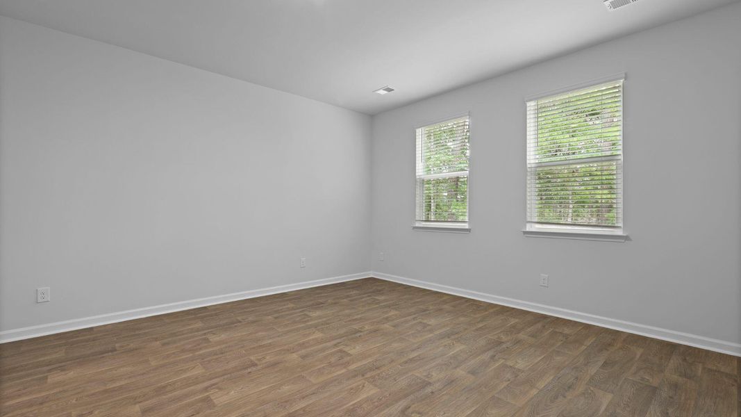 Spacious, unfurnished interior of a new home in Hillcrest, Ravenel (Image 25).