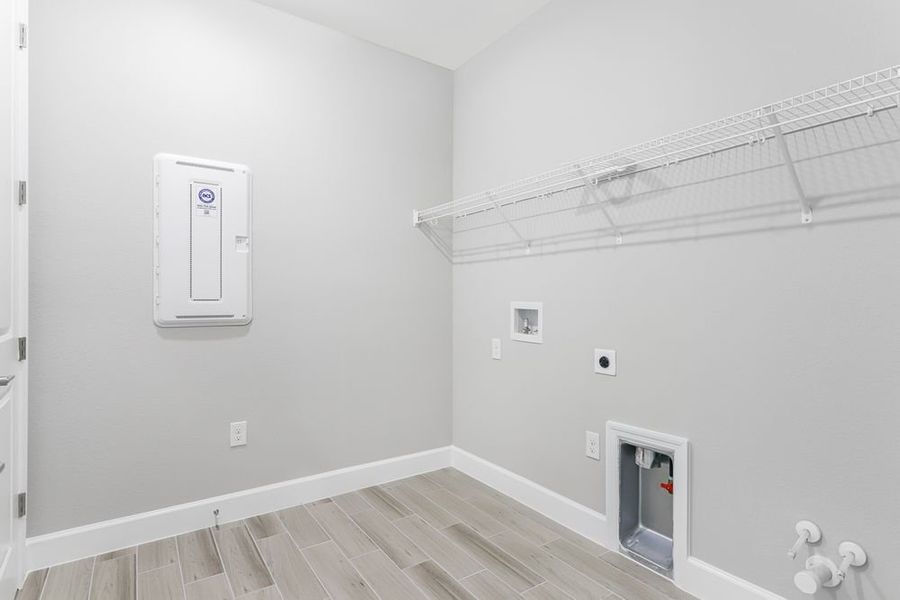 Spacious, unfurnished interior of a new home in Headwaters at Lofton Creek, Yulee (Image 22). Spacious, unfurnished interior of a new home in Headwaters at Lofton Creek, Yulee (Image 22).