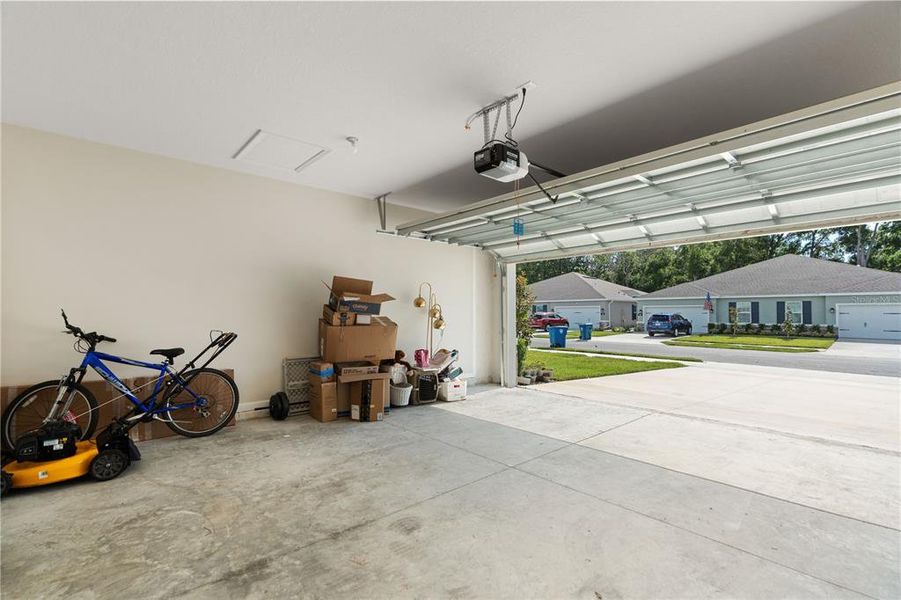Furnished interior view inside a new home in Park Ridge Villas, Spring Hill (Image 31).