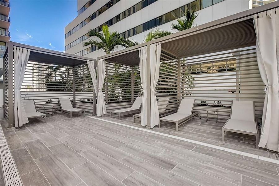 Condo located in St. Petersburg, FL showcasing its design and architecture (Image 36). Condo located in St. Petersburg, FL showcasing its design and architecture (Image 36).