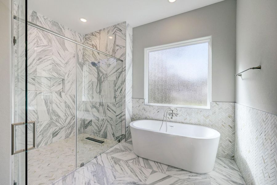 THE PICTURE SHOWN IS NOT THE ACTUAL HOME. TRINITY SIGNATUE HOMES IS BUILDING A SIMILAR FLOOR PLAN. THE PICTURE SHOWN IS NOT THE ACTUAL HOME. TRINITY SIGNATUE HOMES IS BUILDING A SIMILAR FLOOR PLAN.