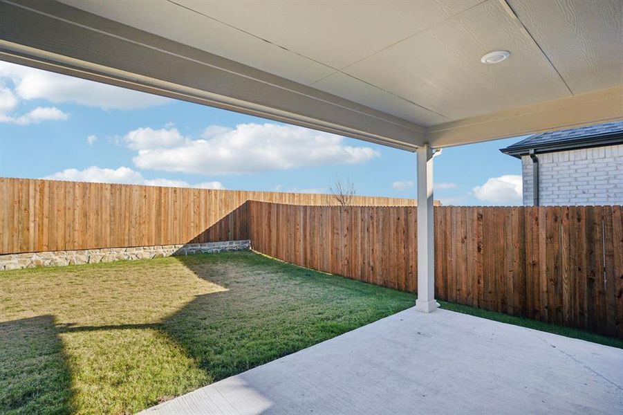 Exterior details and patio area of a home in Windmore, Princeton (Image 27).