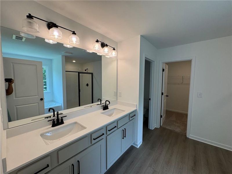 Furnished interior view inside a new home in Creekside, Dawsonville (Image 12).
