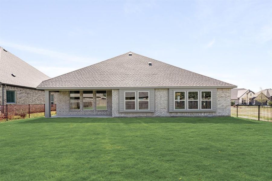 Exterior details and patio area of a home in Abe's Landing, Granbury (Image 22). Exterior details and patio area of a home in Abe's Landing, Granbury (Image 22).