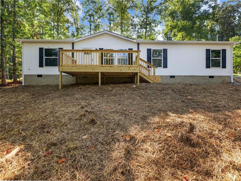 Exterior details and patio area of a home in , Clarkesville (Image 27).