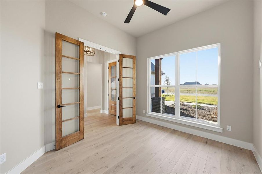 Spacious, unfurnished interior of a new home in Coyote Crossing, Godley (Image 33).