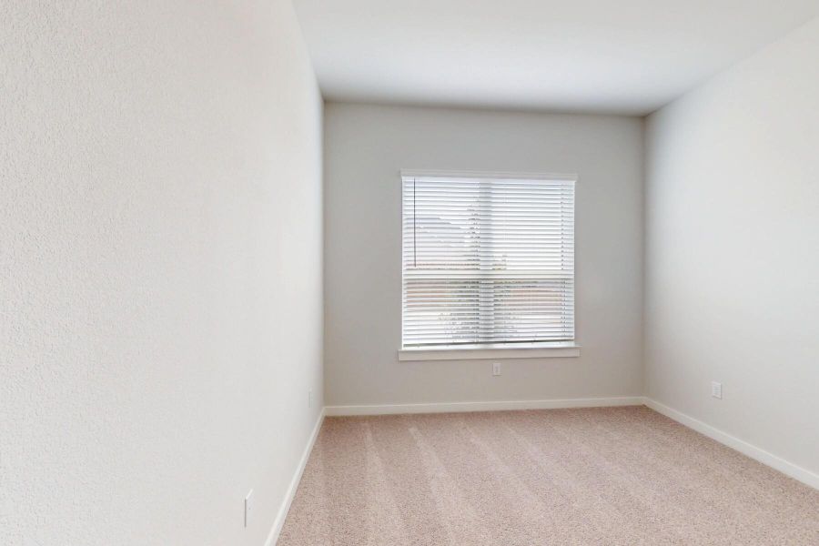 Spacious, unfurnished interior of a new home in Edgewood, Leander (Image 34).