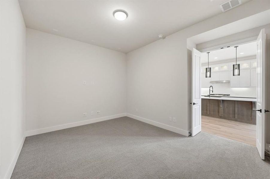 Spacious, unfurnished interior of a new home in Wildflower Ranch, Justin (Image 25).