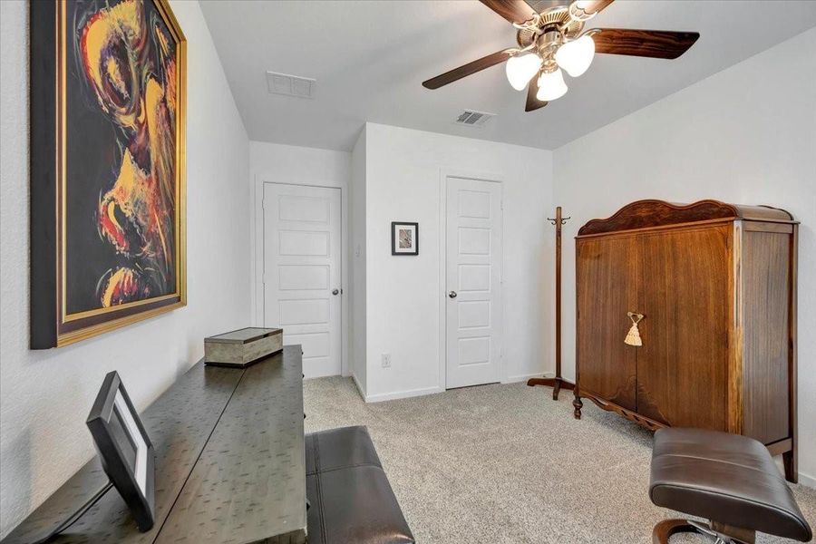 Furnished interior view inside a new home in Pelican Pointe, Texas City (Image 23).