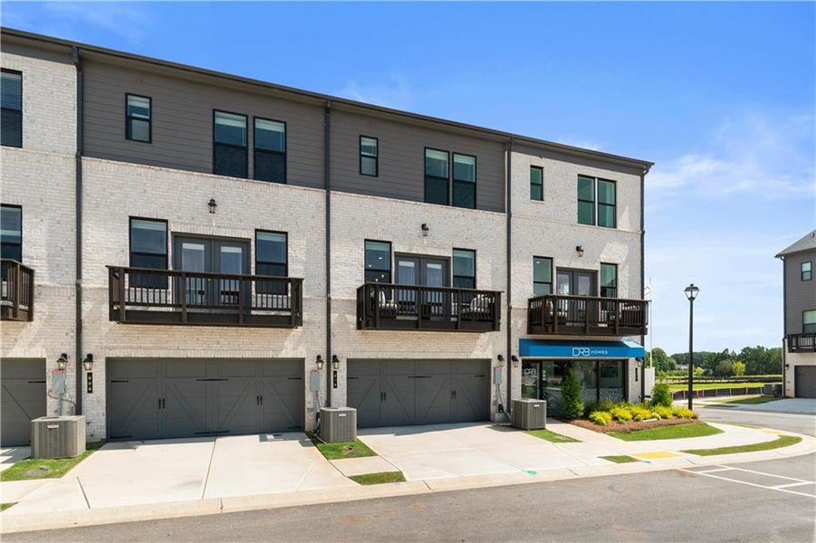 Condo located in McDonough, GA showcasing its design and architecture (Image 30).