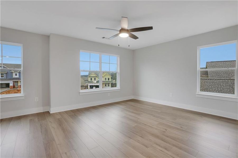 Spacious, unfurnished interior of a new home in Cambridge, Flowery Branch (Image 41). Spacious, unfurnished interior of a new home in Cambridge, Flowery Branch (Image 41).