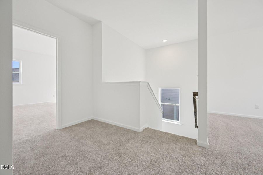 34-web-or-mls-Ken Dr-S2402-034