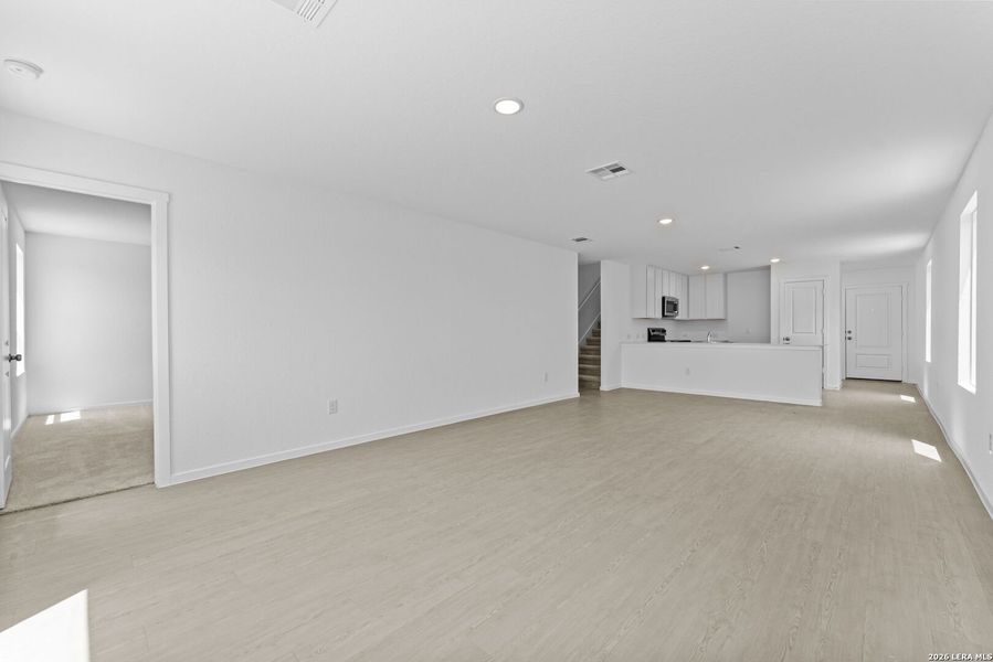 Spacious, unfurnished interior of a new home in Guadalupe Ridge, New Braunfels (Image 28). Spacious, unfurnished interior of a new home in Guadalupe Ridge, New Braunfels (Image 28).