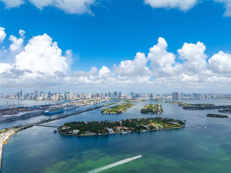 Image 34 of a home in . Image 34 of a home in .