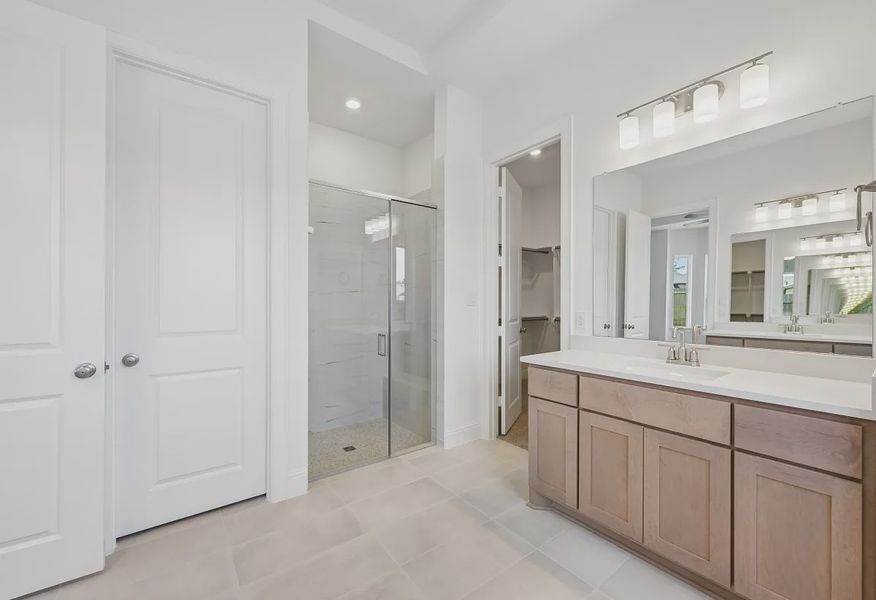 Homesite 7710 Primary Bath - 17 of 26