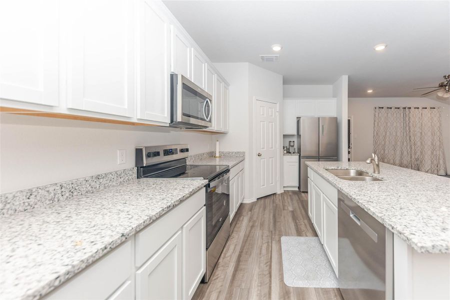 Furnished interior view inside a new home in Willow Glenn, Temple (Image 6).