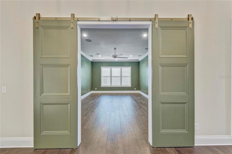 Spacious, unfurnished interior of a new home in The Alcove at Waterside, Sarasota (Image 51). Spacious, unfurnished interior of a new home in The Alcove at Waterside, Sarasota (Image 51).