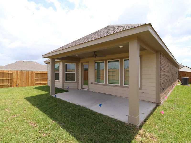 Front exterior of a new home in Lago Mar, Santa Fe, TX, highlighting curb appeal (Image 17). Front exterior of a new home in Lago Mar, Santa Fe, TX, highlighting curb appeal (Image 17).