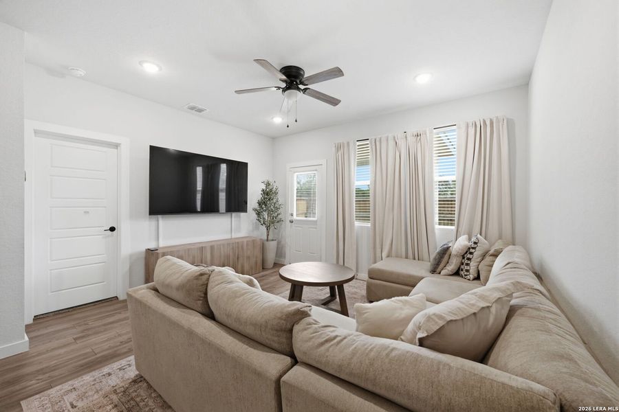 Furnished interior view inside a new home in Spring Creek, San Antonio (Image 18).