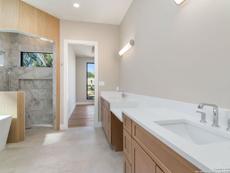 Furnished interior view inside a new home in , Boerne (Image 13).