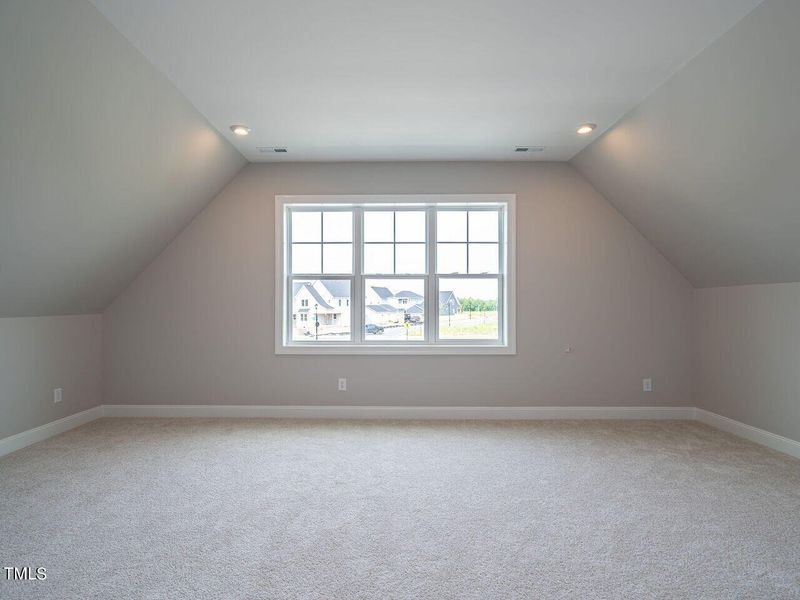 031-1280x960-bonus-room