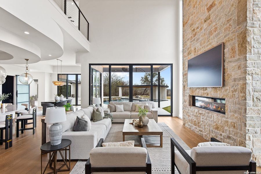 Image 38 of a home in .