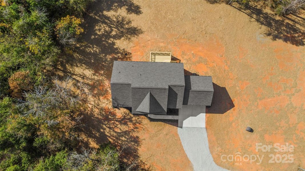 Image 33 of a home in . Image 33 of a home in .