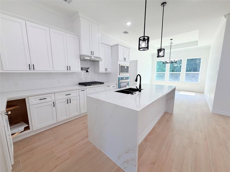 All images used are for illustrative purposes only and are intended to convey the concept and vision of the homes. They are for guidance only, may change as work progresses, and do not necessarily represent a true and accurate depiction of the finished product