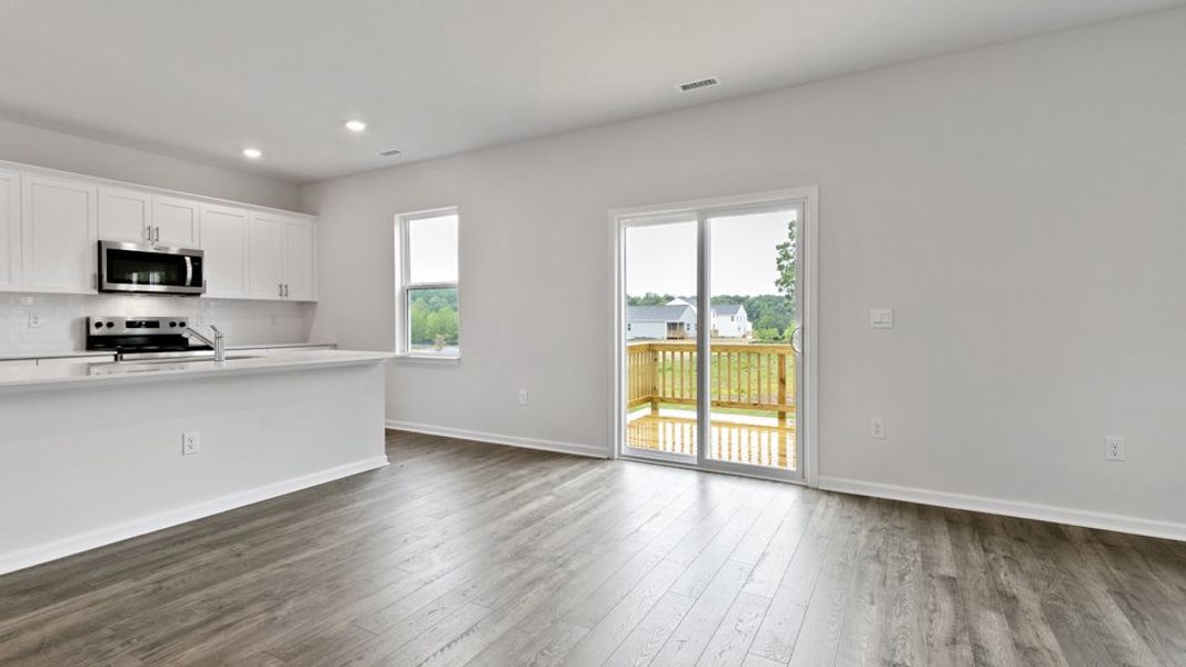 Spacious, unfurnished interior of a new home in Villa Grande, Winterville (Image 16).