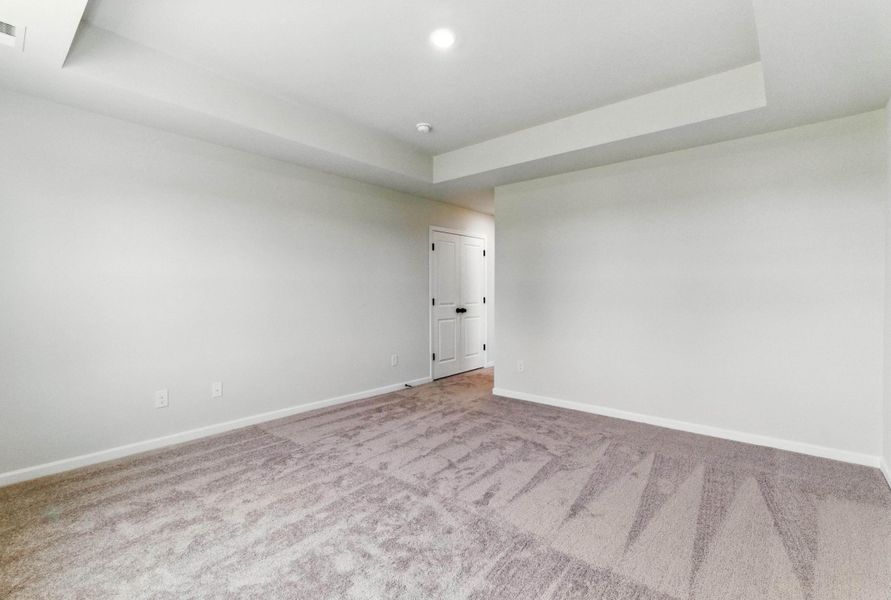 Spacious, unfurnished interior of a new home in , Summerville (Image 35).