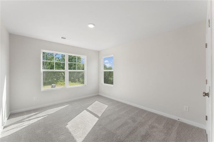 Spacious, unfurnished interior of a new home in The Estates at Gainesville Township, Gainesville (Image 24).