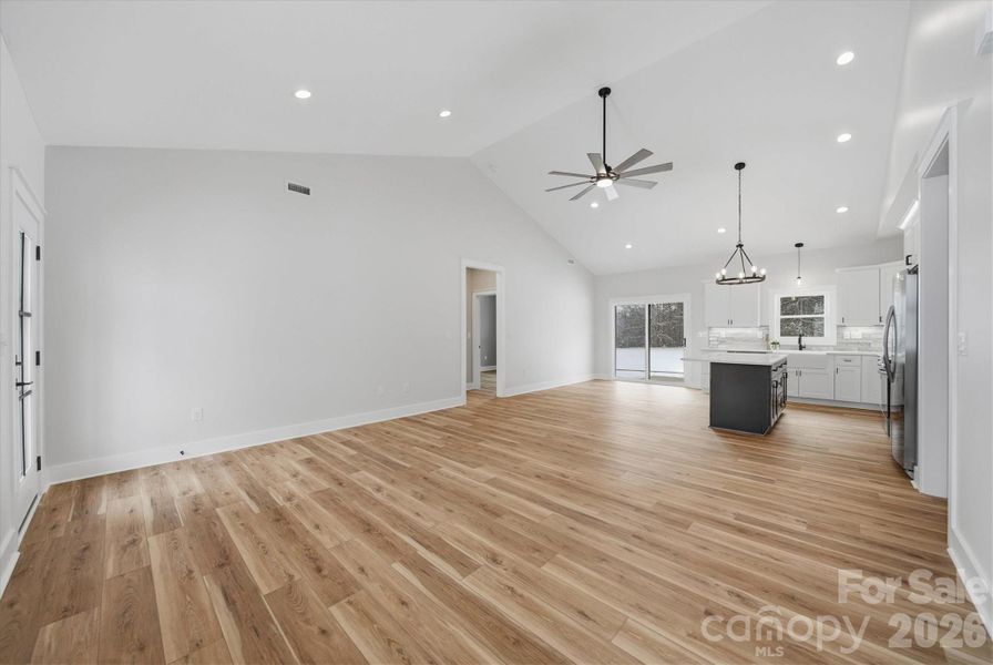 Spacious, unfurnished interior of a new home in , Maiden (Image 19).