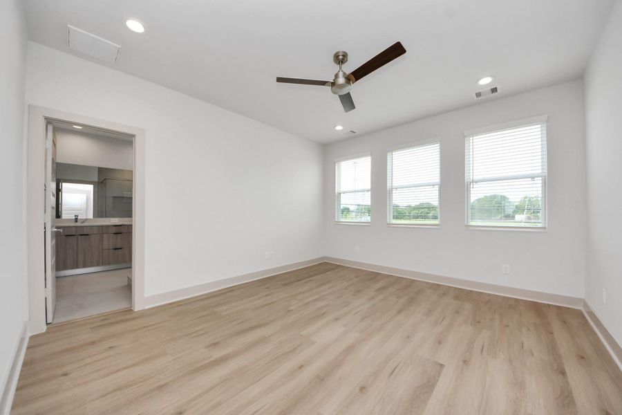 Spacious, unfurnished interior of a new home in Agua, Houston (Image 22). Spacious, unfurnished interior of a new home in Agua, Houston (Image 22).