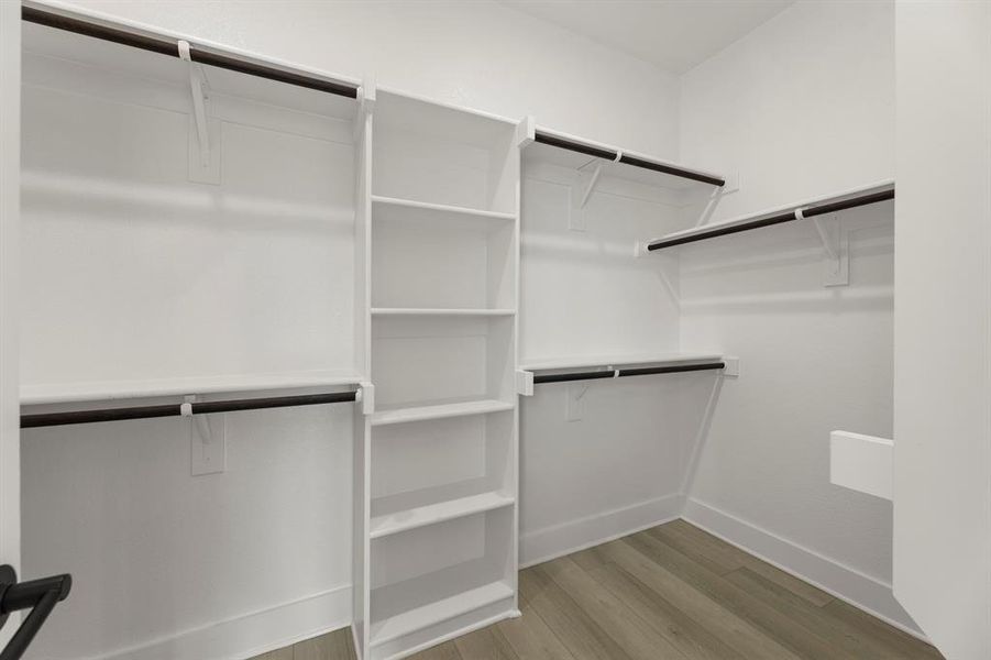 22. 2391 Bell - Closet 22. 2391 Bell - Closet