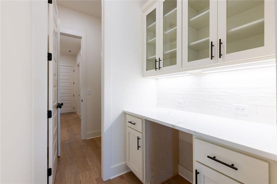 Furnished interior view inside a new home in , Gainesville (Image 14).