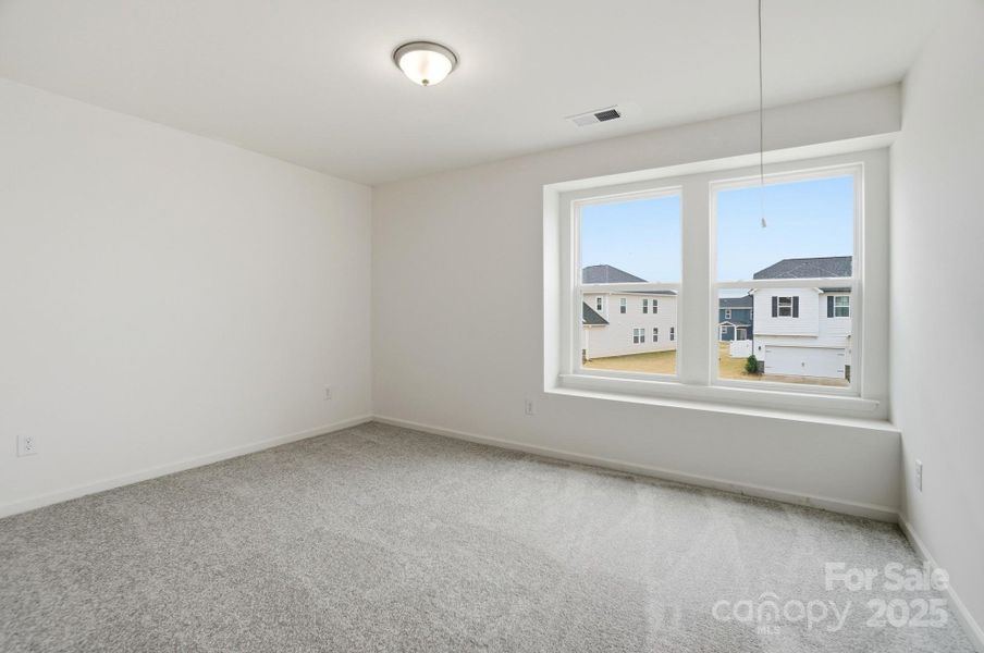 Spacious, unfurnished interior of a new home in Wilson Creek, Indian Land (Image 37).