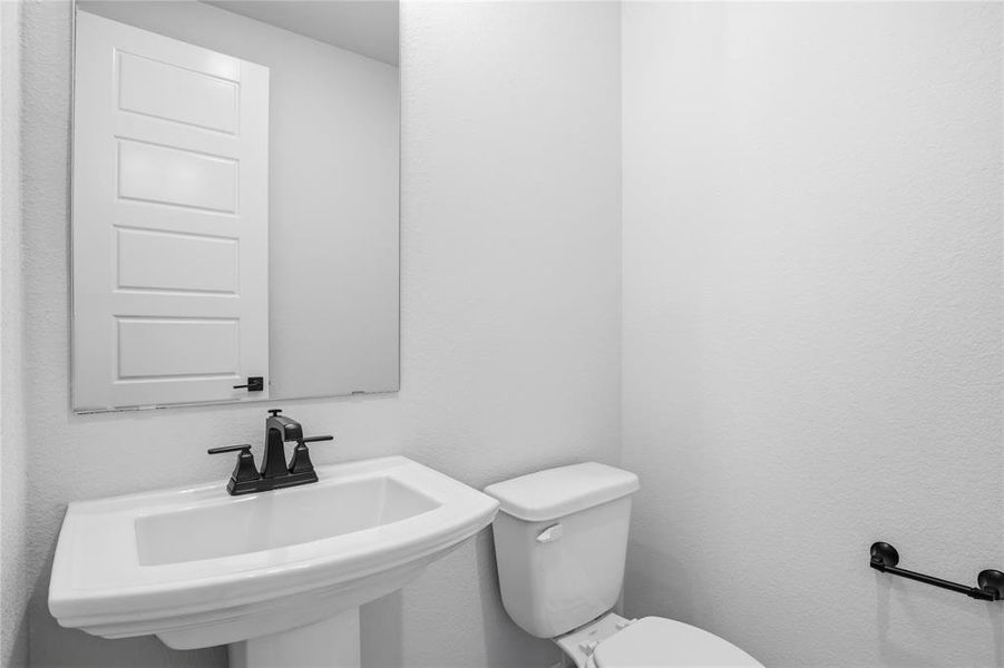 Furnished interior view inside a new home in Talon Hills, Fort Worth (Image 16).