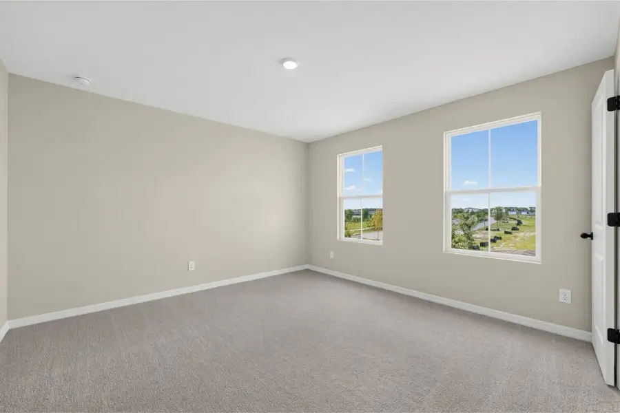 Spacious, unfurnished interior of a new home in Weslyn Park, St. Cloud (Image 22).