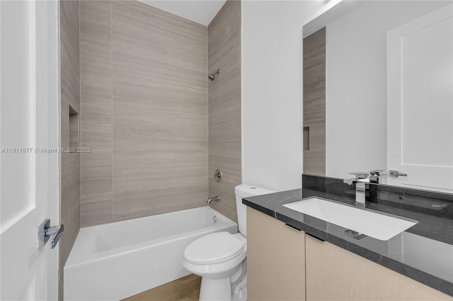 Furnished interior view inside a new home in , Fort Lauderdale (Image 7). Furnished interior view inside a new home in , Fort Lauderdale (Image 7).