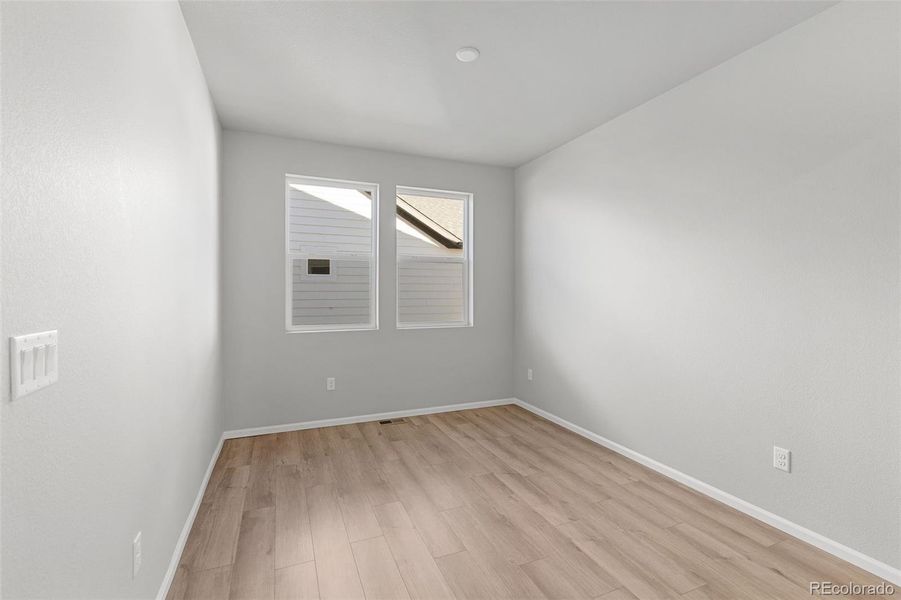 Spacious, unfurnished interior of a new home in Talon Pointe, Thornton (Image 29).