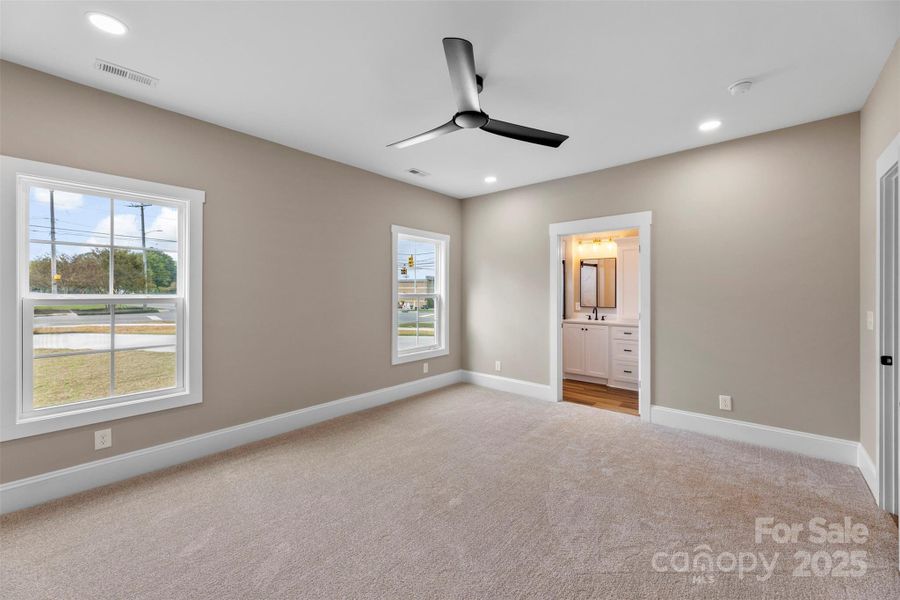 Spacious, unfurnished interior of a new home in , Kings Mountain (Image 34). Spacious, unfurnished interior of a new home in , Kings Mountain (Image 34).