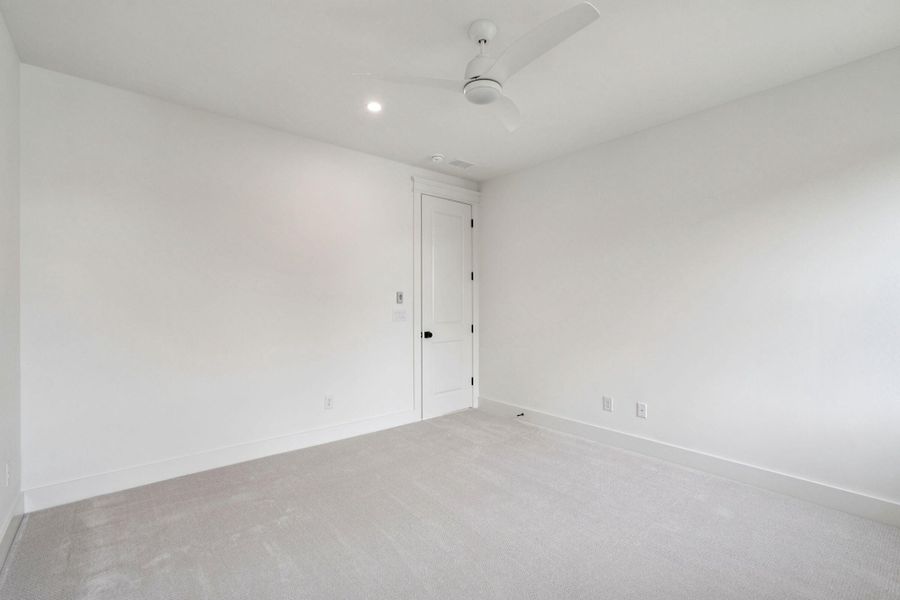 Spacious, unfurnished interior of a new home in , Mount Pleasant (Image 56).