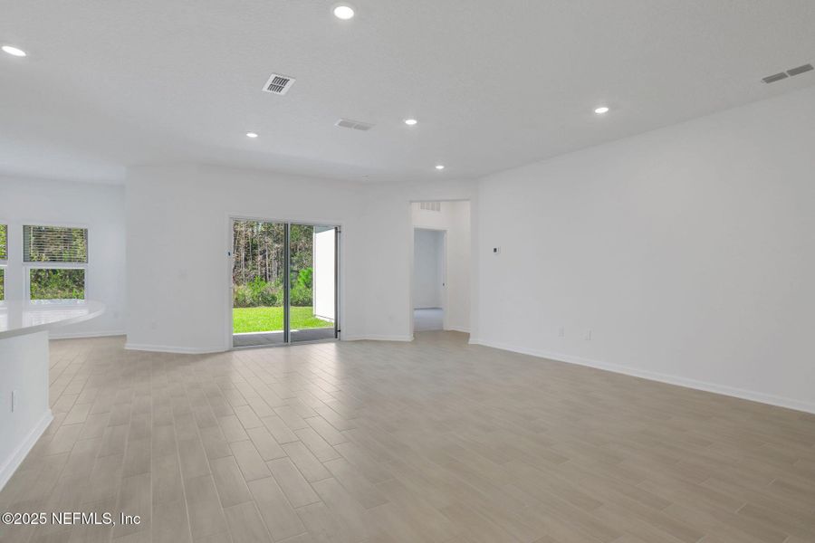 Spacious, unfurnished interior of a new home in Cordova Palms, St. Augustine (Image 17).