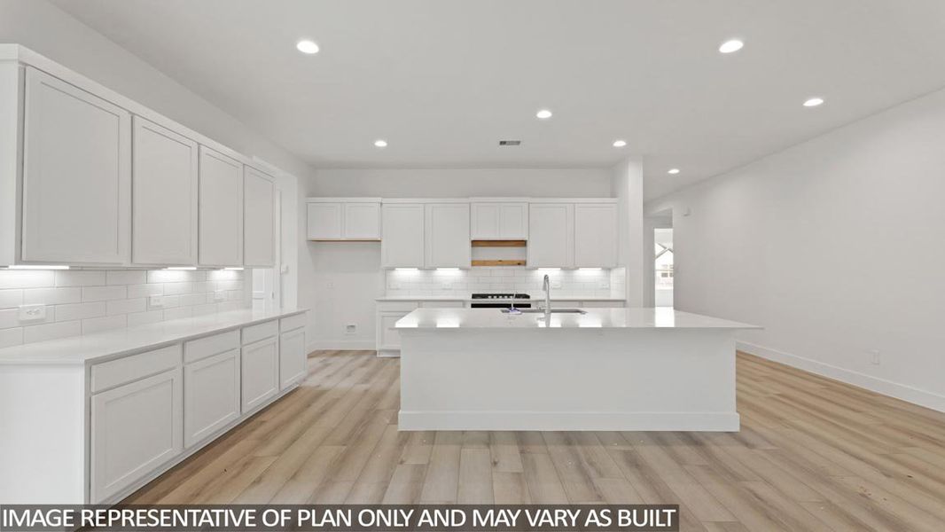 Furnished interior view inside a new home in Silverthorne, Conroe (Image 7). Furnished interior view inside a new home in Silverthorne, Conroe (Image 7).