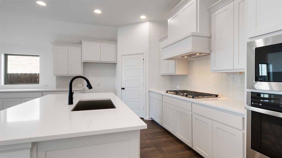 Furnished interior view inside a new home in Avondale, Fate (Image 8).