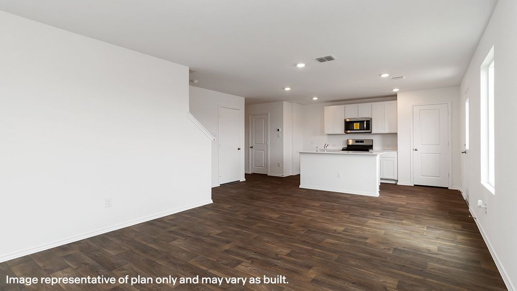 Spacious, unfurnished interior of a new home in Hickory Ridge, Elmendorf (Image 15).