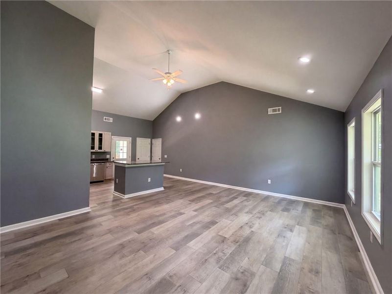 Spacious, unfurnished interior of a new home in , Carrollton (Image 10).