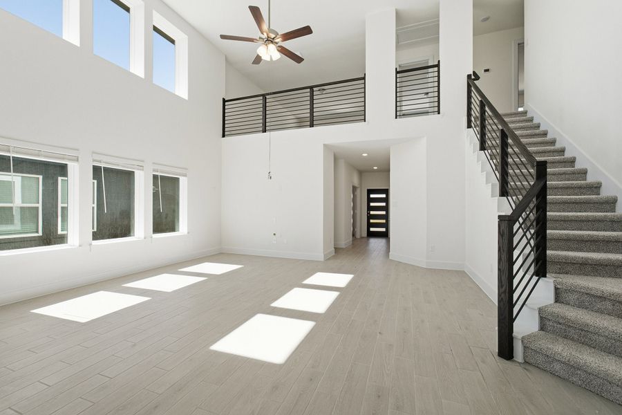 Spacious, unfurnished interior of a new home in Red Hawk Landing, San Antonio (Image 23).