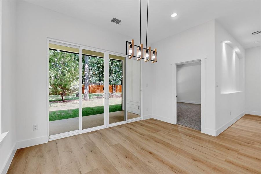 Spacious, unfurnished interior of a new home in , Gun Barrel City (Image 15).